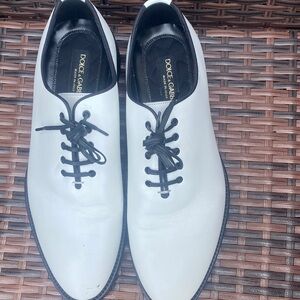 Dolce & Gabbana White and Black Leather Lace-Up Oxfords